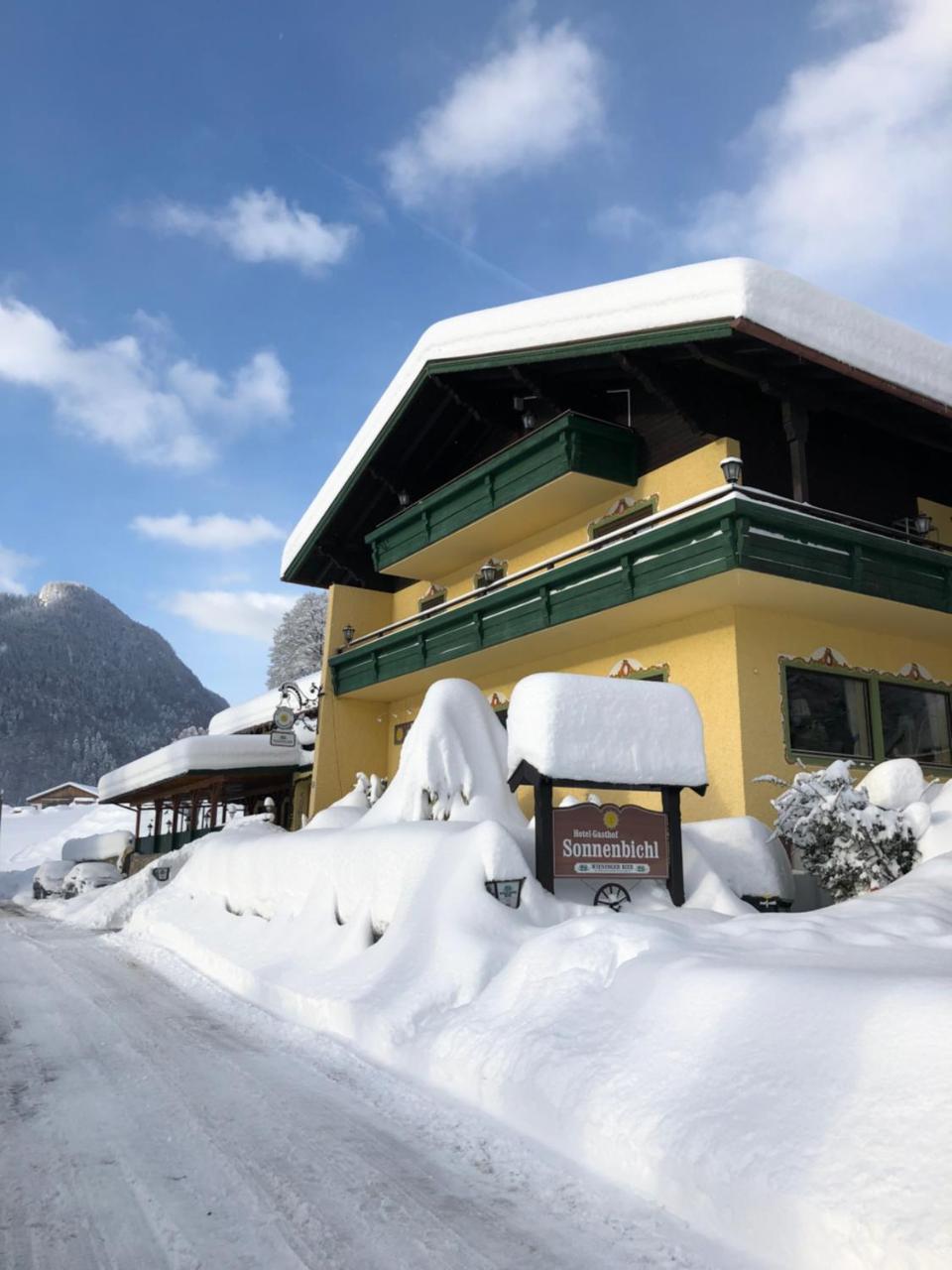Hotel-Gasthof Sonnenbichl Oberwoessen Bagian luar foto