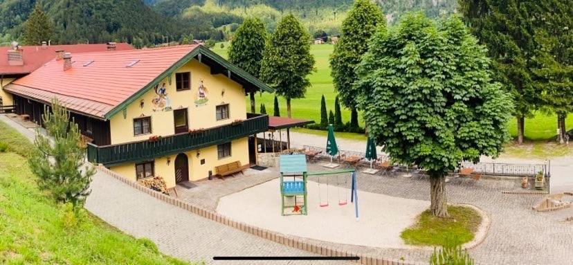 Hotel-Gasthof Sonnenbichl Oberwoessen Bagian luar foto