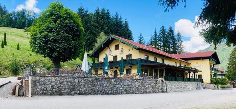Hotel-Gasthof Sonnenbichl Oberwoessen Bagian luar foto